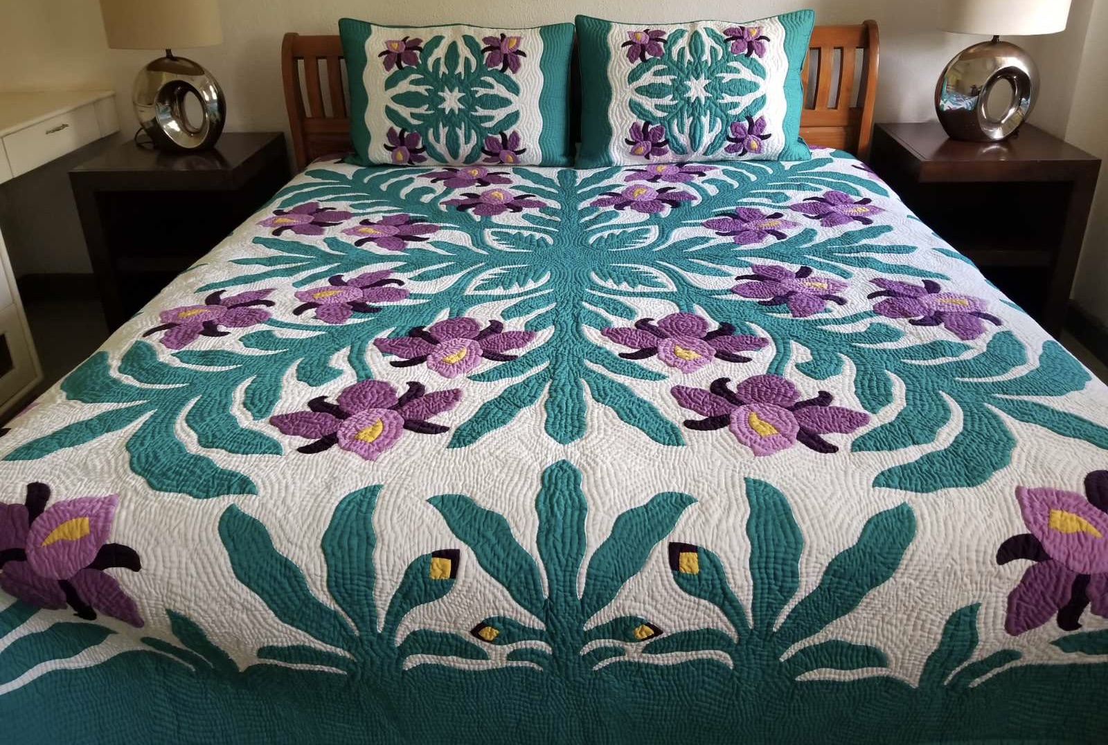Cattleya 2 Pillow Shams AG