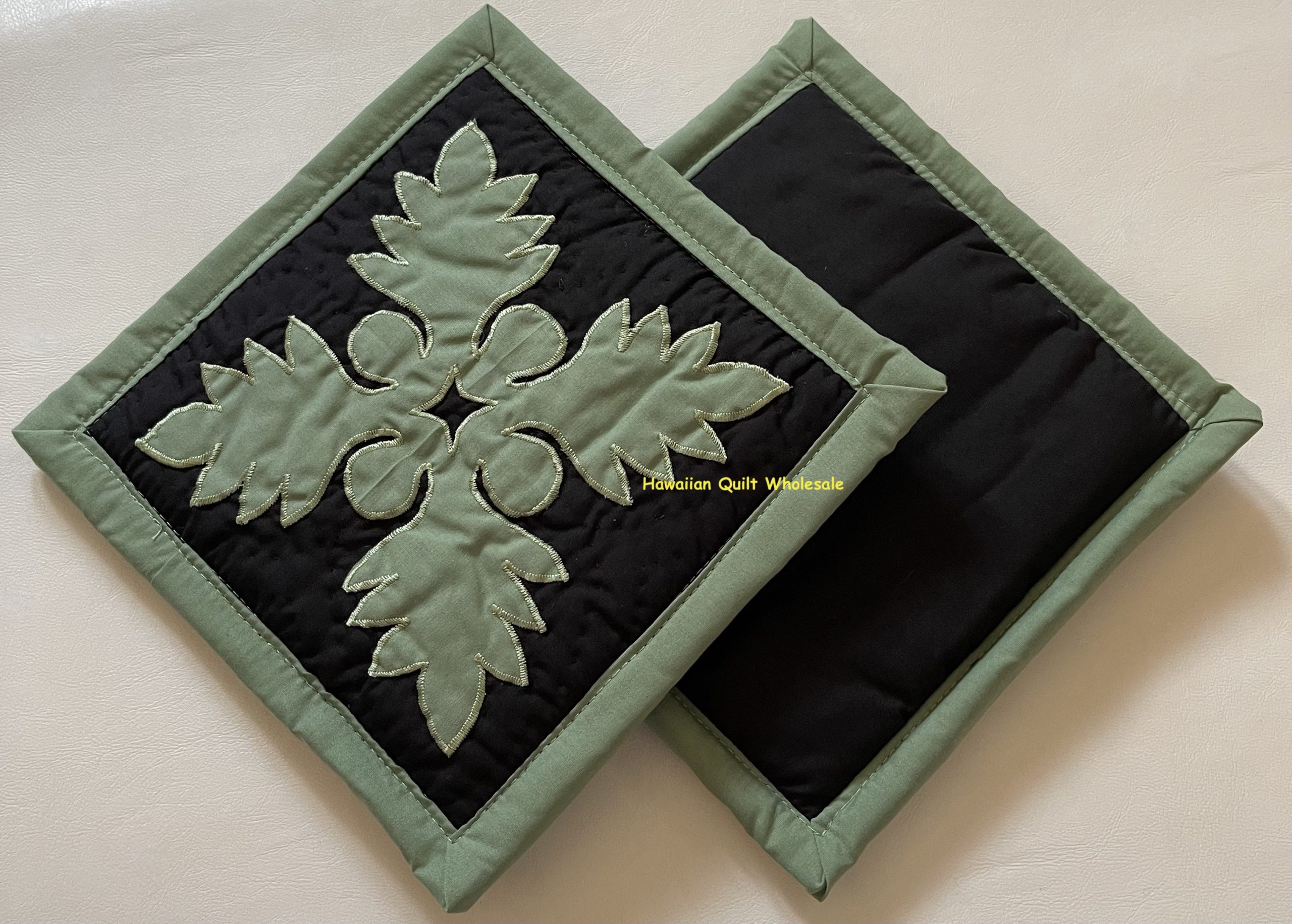 Breadfruit 2 Pot Holders CGB